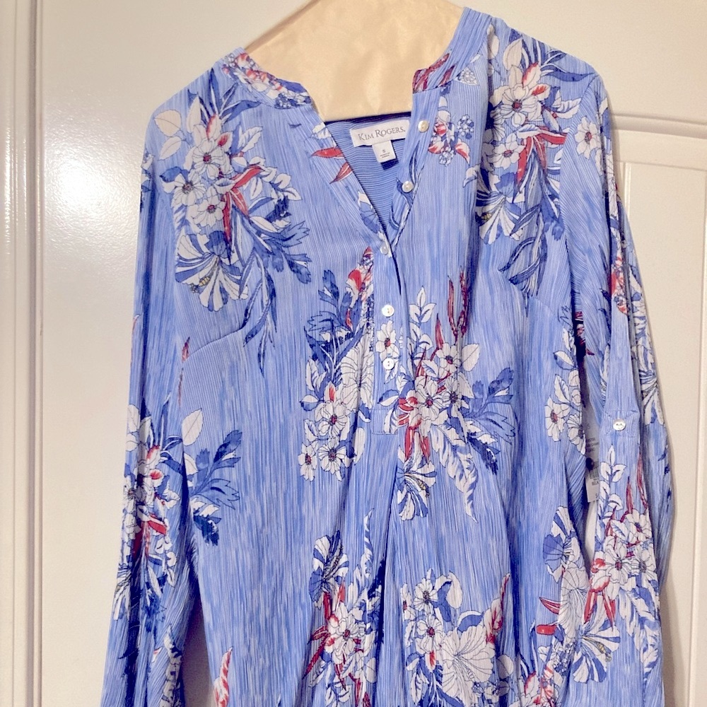 NWT Kim rogers button down blue top
